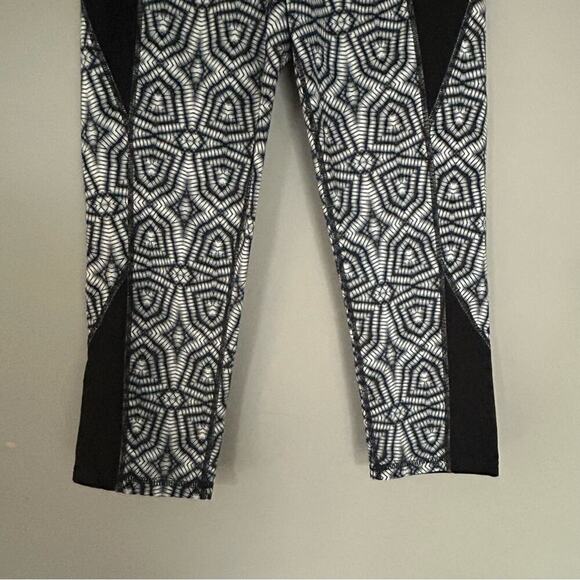 Athleta Leggings Pants Medium - Picture 5 of 7